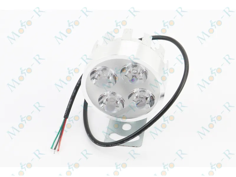 Фото 2 - Фара дополнительная светодиодная - 4 LED с креплением