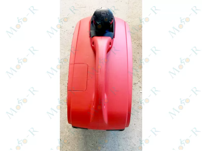 Фото 8 - Генератор Инверторный SAGIN SG2500i   220V/12V 9A  Power 1,8 -2,0 kW бак 4L
